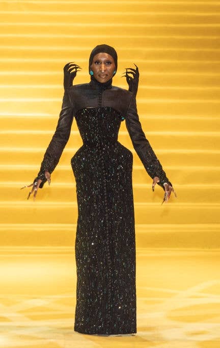 18 Optical Illusion Dresses Worn By Celebrities 18 Optical Illusion Dresses Worn By Celebrities