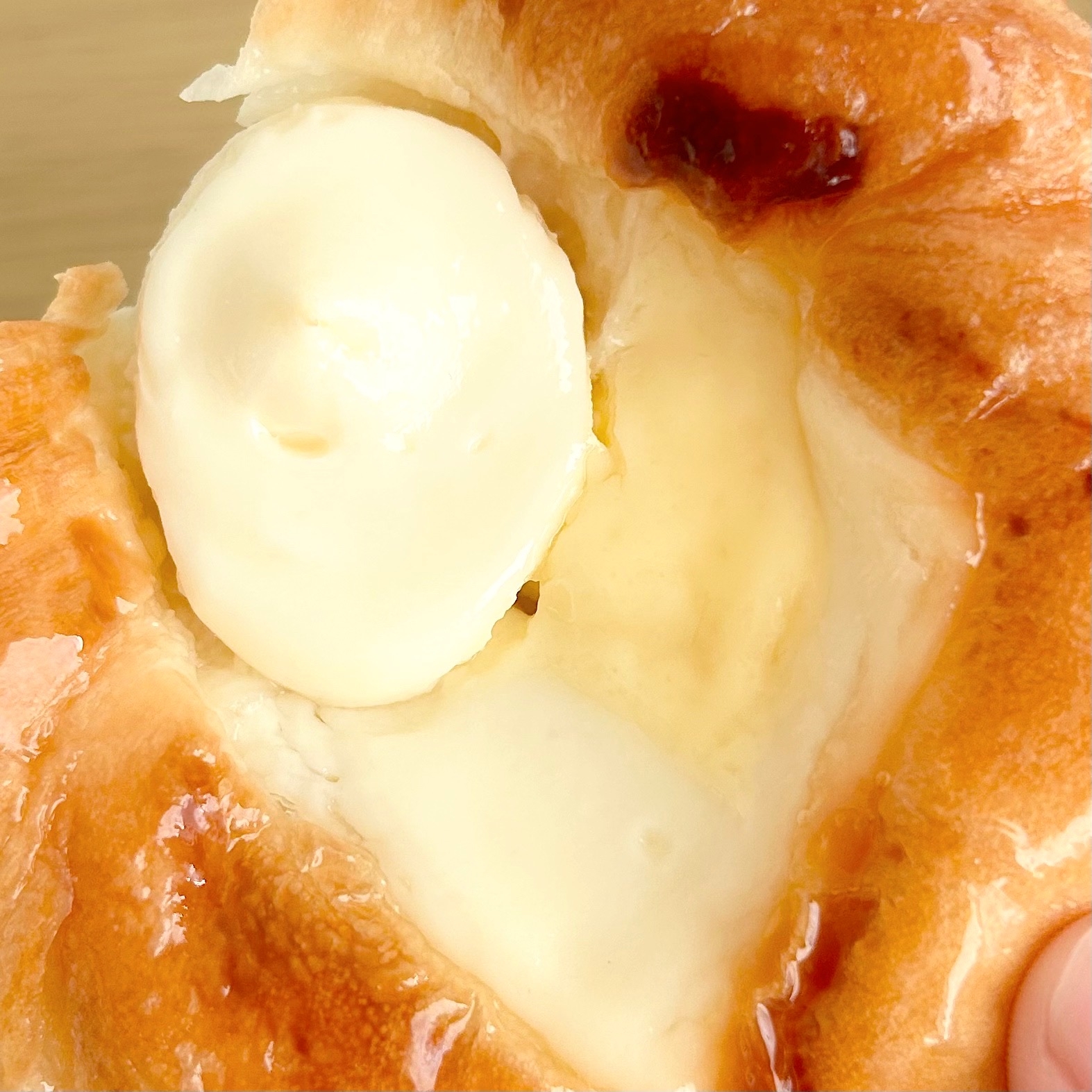 FamilyMart(ファミリーマート)の「レアチーズデニッシュ」