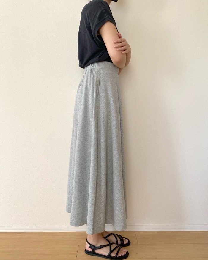 無印良品の「婦人 ライトスウェットスカート」