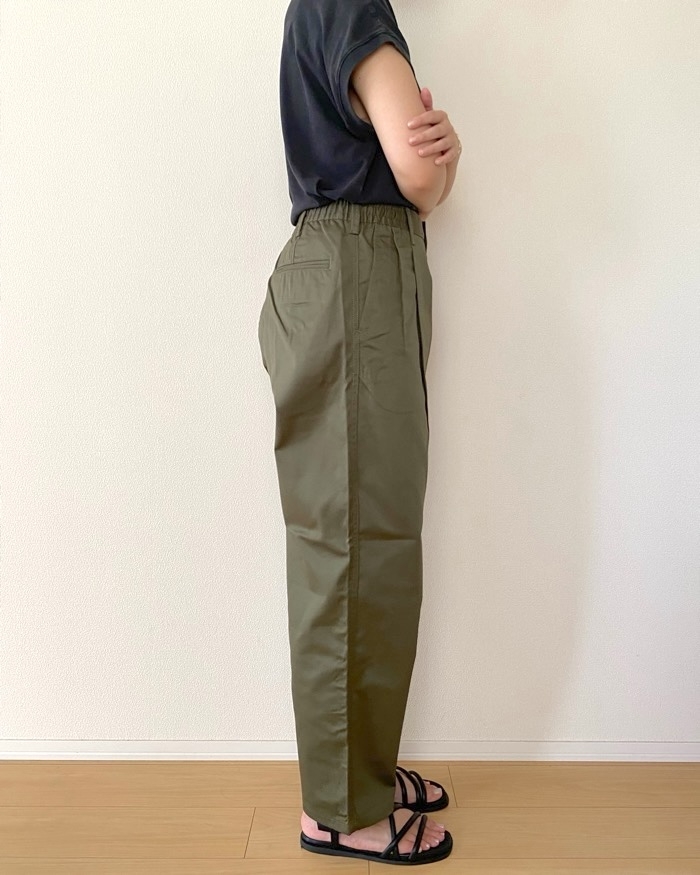 GUの「チノキャロットパンツ(丈標準69.5~73.5cm)」