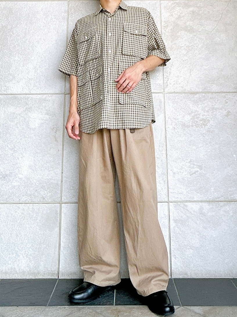 GUの「レザーフラットローファー+E」
