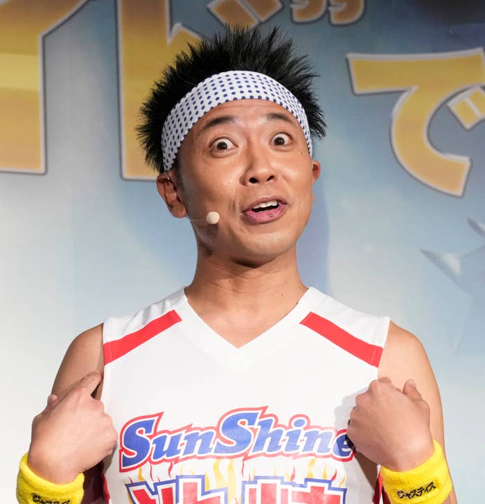 サンシャイン池崎さん(時事通信フォト)