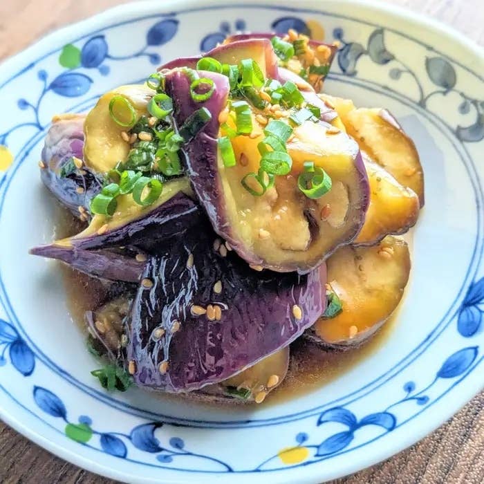さっぱりポン酢としょうがの風味が夏にぴったり「なすのポン酢しょうが和え」