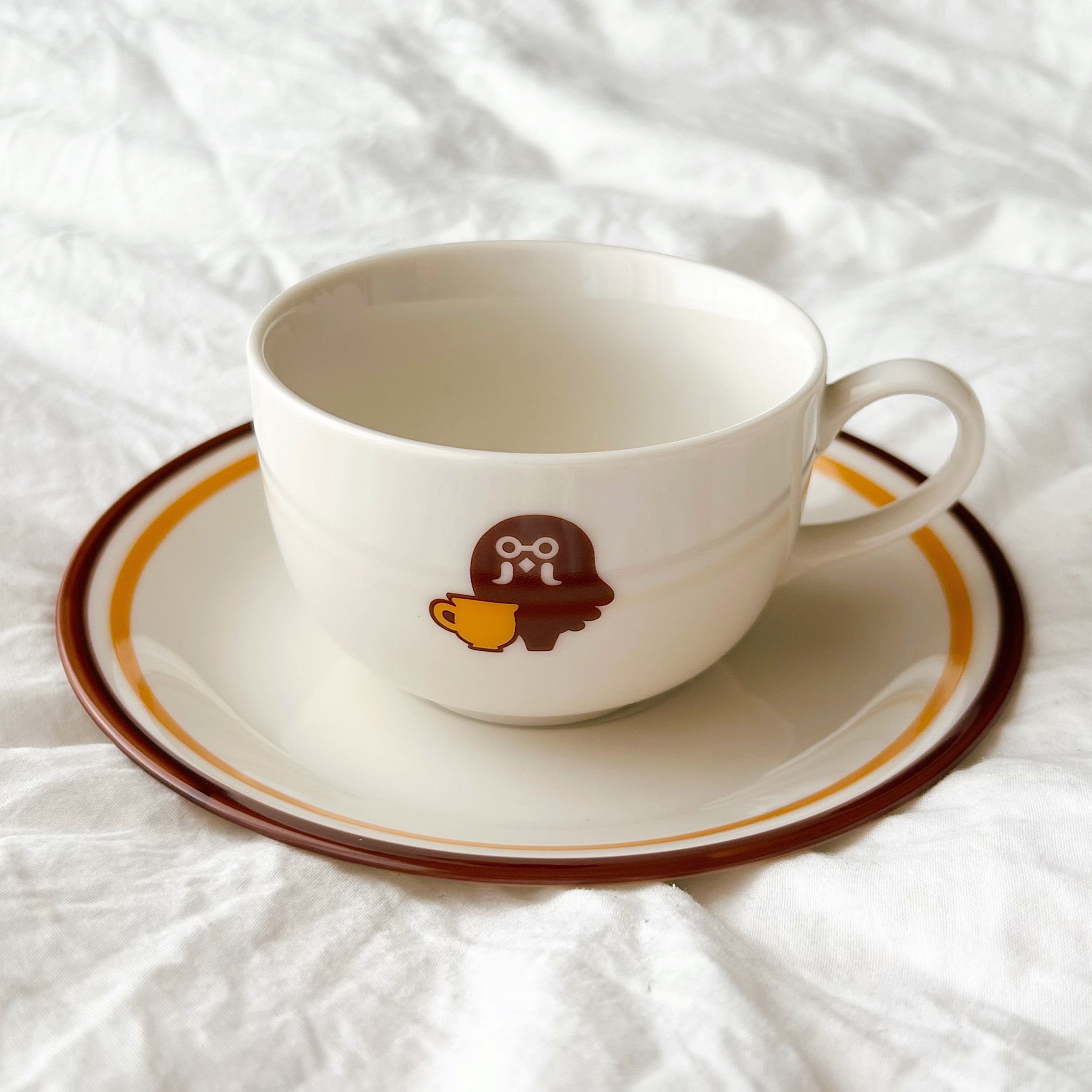 Nintendo TOKYO(ニンテンドー東京)の「カップ&ソーサー 喫茶ハトの巣 あつまれ どうぶつの森」