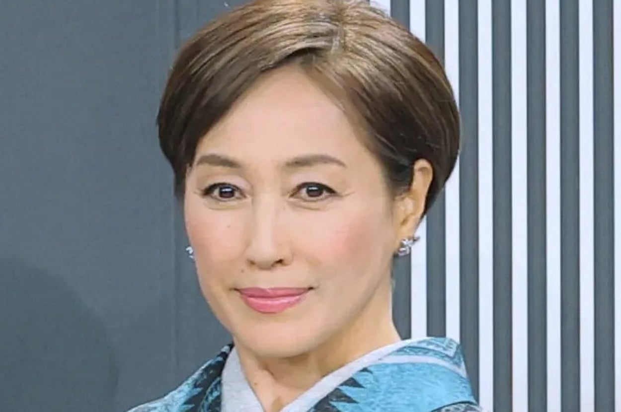 高島礼子さん(時事)