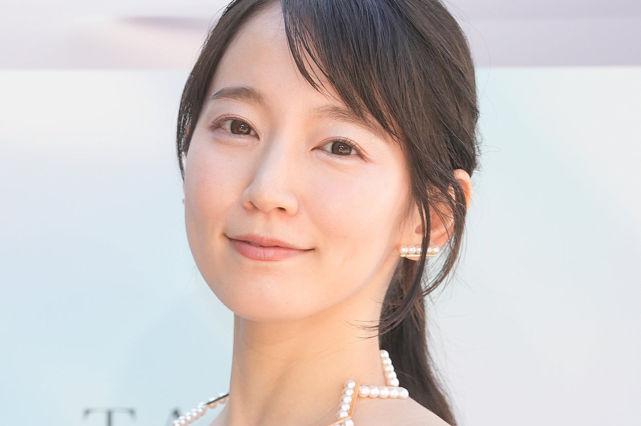 吉岡里帆さん(時事通信フォト)