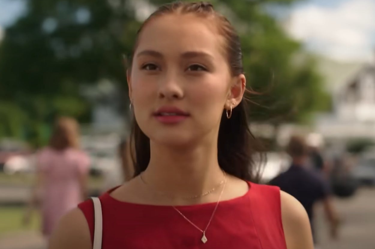 Answer These 8 Random Questions And I'll Tell You Which "The Summer I Turned Pretty" Character You Are