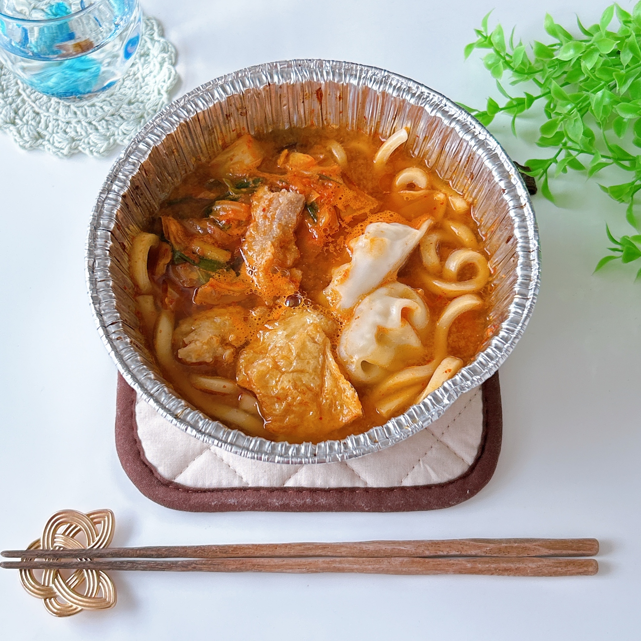 LAWSON(ローソン)の「旨辛チゲ うどん入り」
