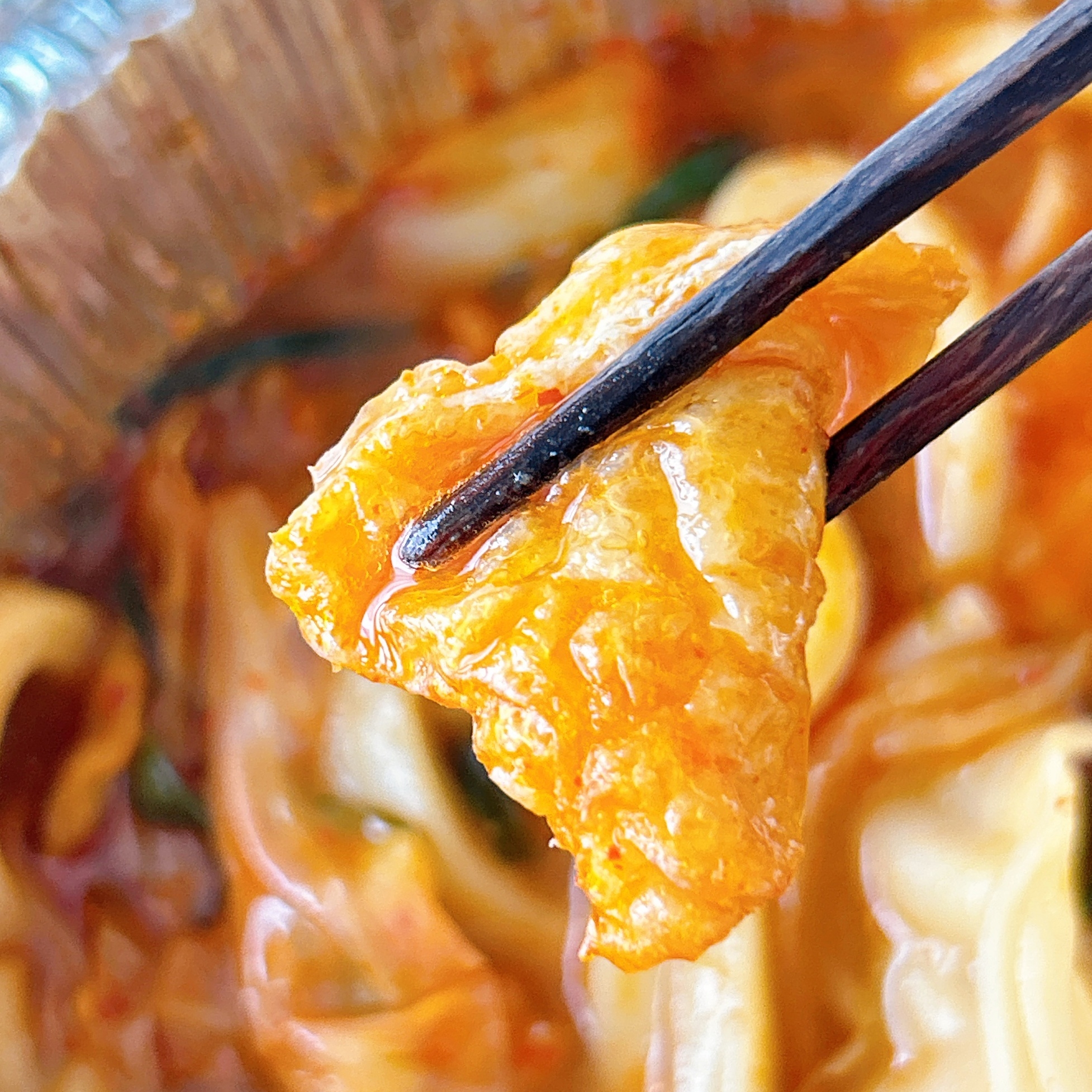LAWSON(ローソン)の「旨辛チゲ うどん入り」