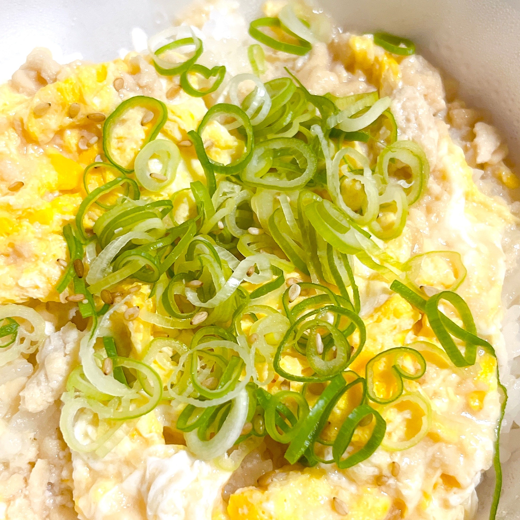 松屋の「鶏そぼろたまご丼」