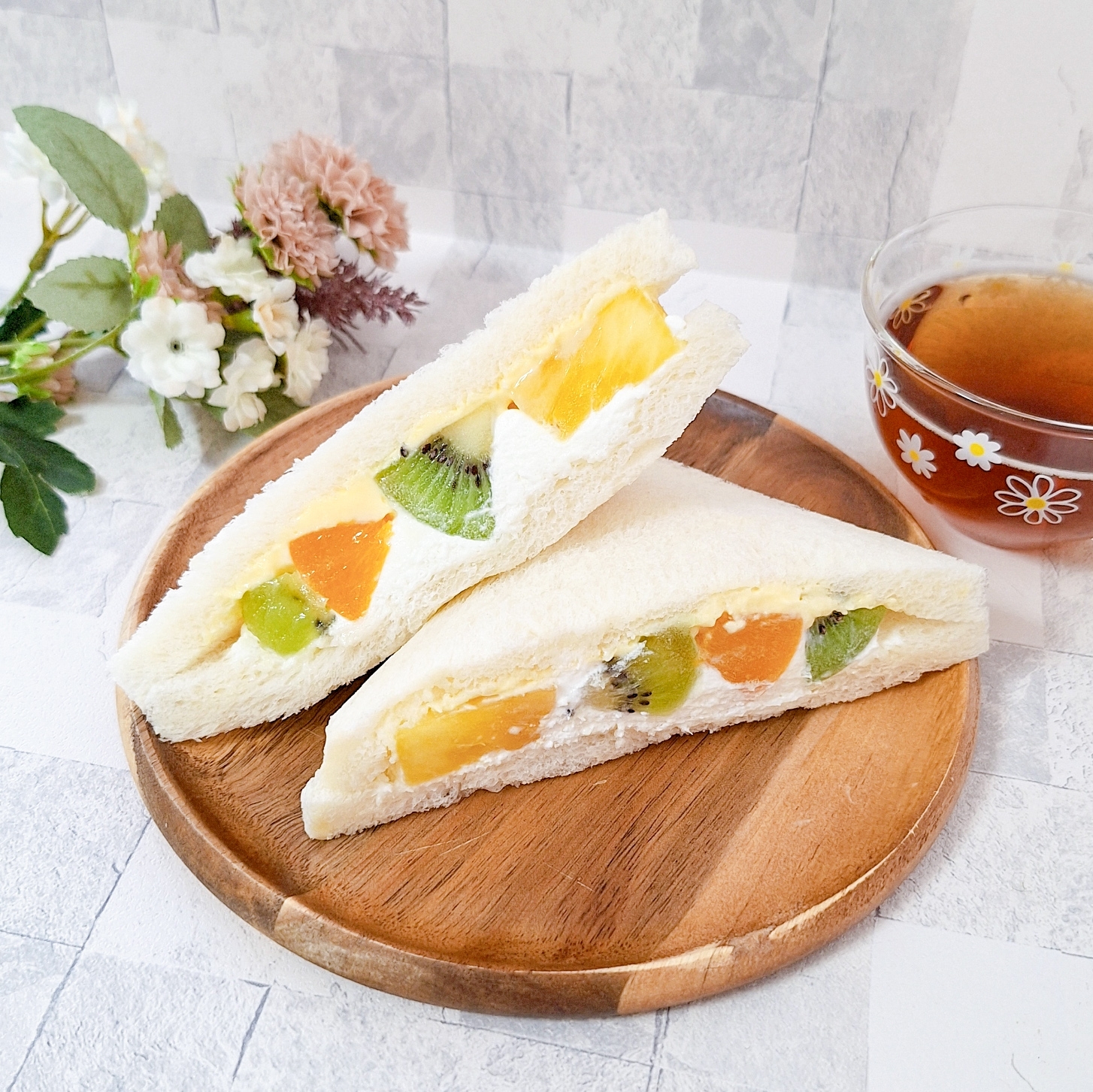 ローソン「フルーツミックスサンド」