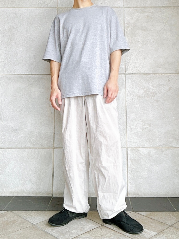 GUの「レザーフラットシューズ+E」