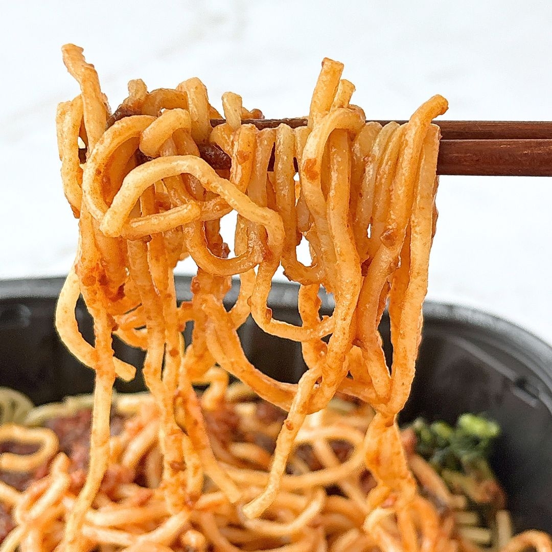 FamilyMart(ファミリーマート)の「少し甘めの濃厚みそだれ炸醤麺」