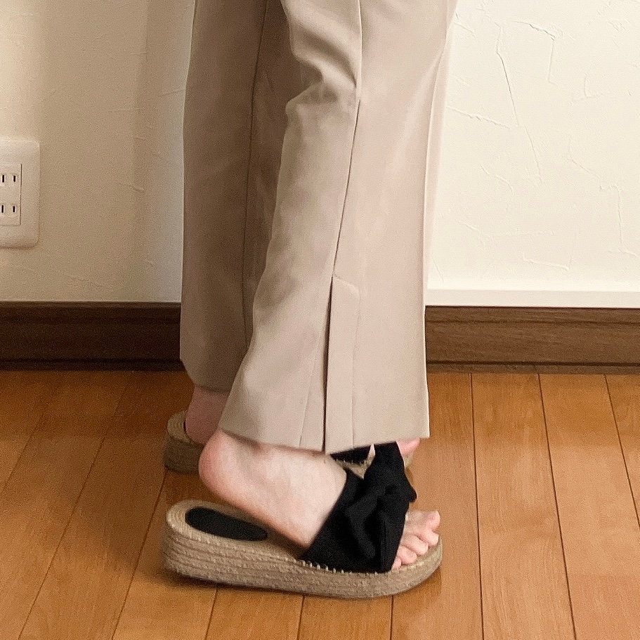 Honeys(ハニーズ)の「サイドスリットパンツ」