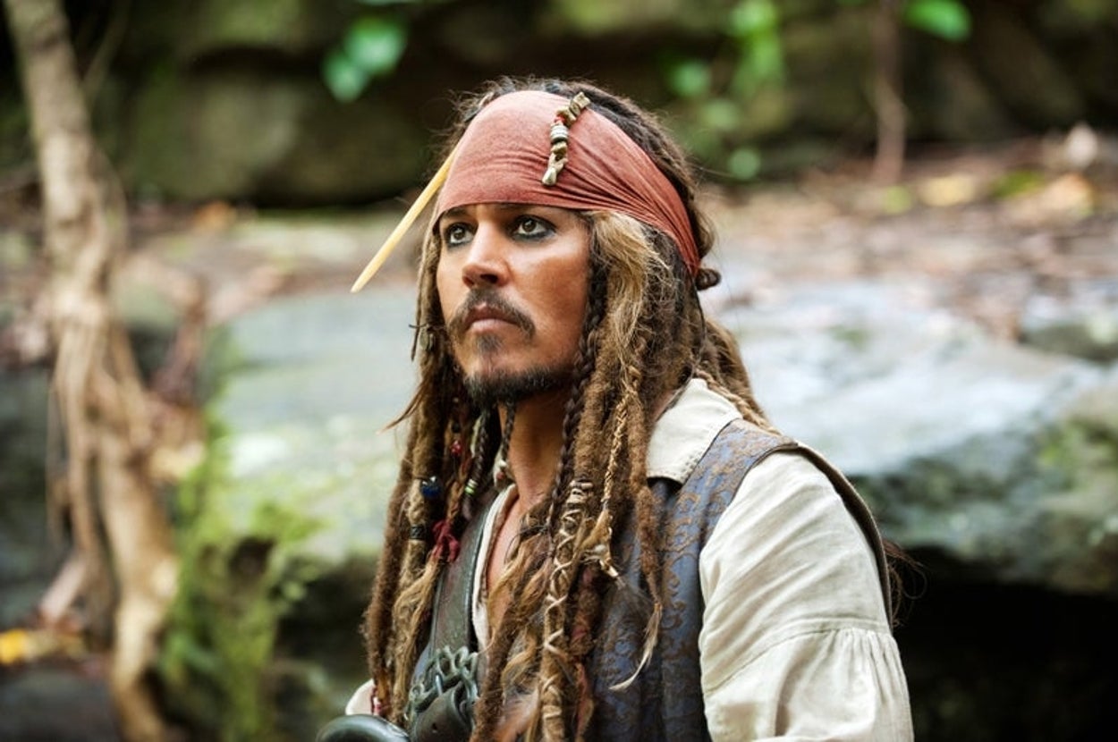 "Pirates Of The Caribbean" Producer Claims He's Spoken To Johnny Depp About Appearing In Next Film