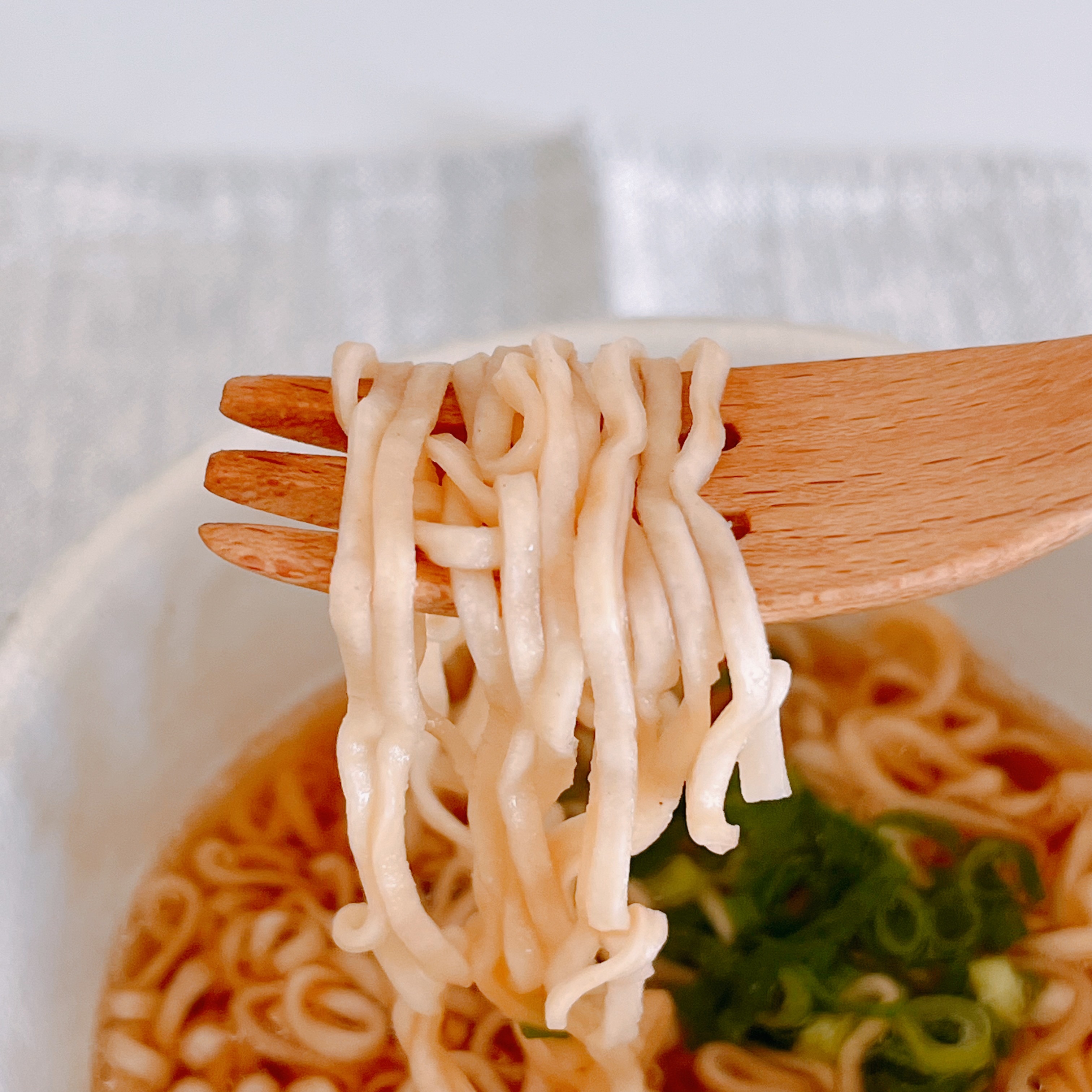 無印良品の「チキン味 ミニラーメン」「キムチ味 ミニラーメン」「トムヤムクン味 ミニラーメン」