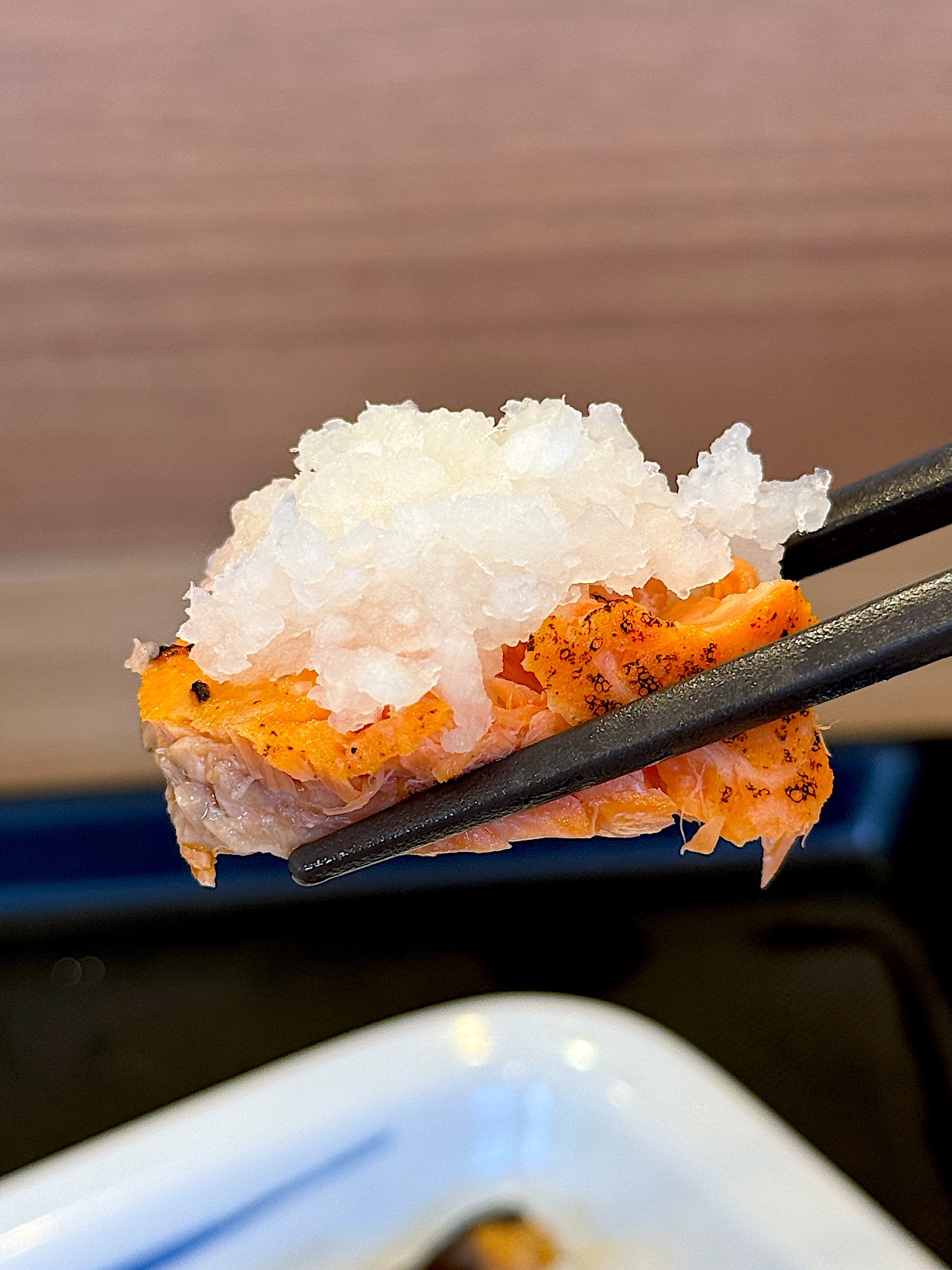 松屋の「“炙り”焼鮭朝定食」
