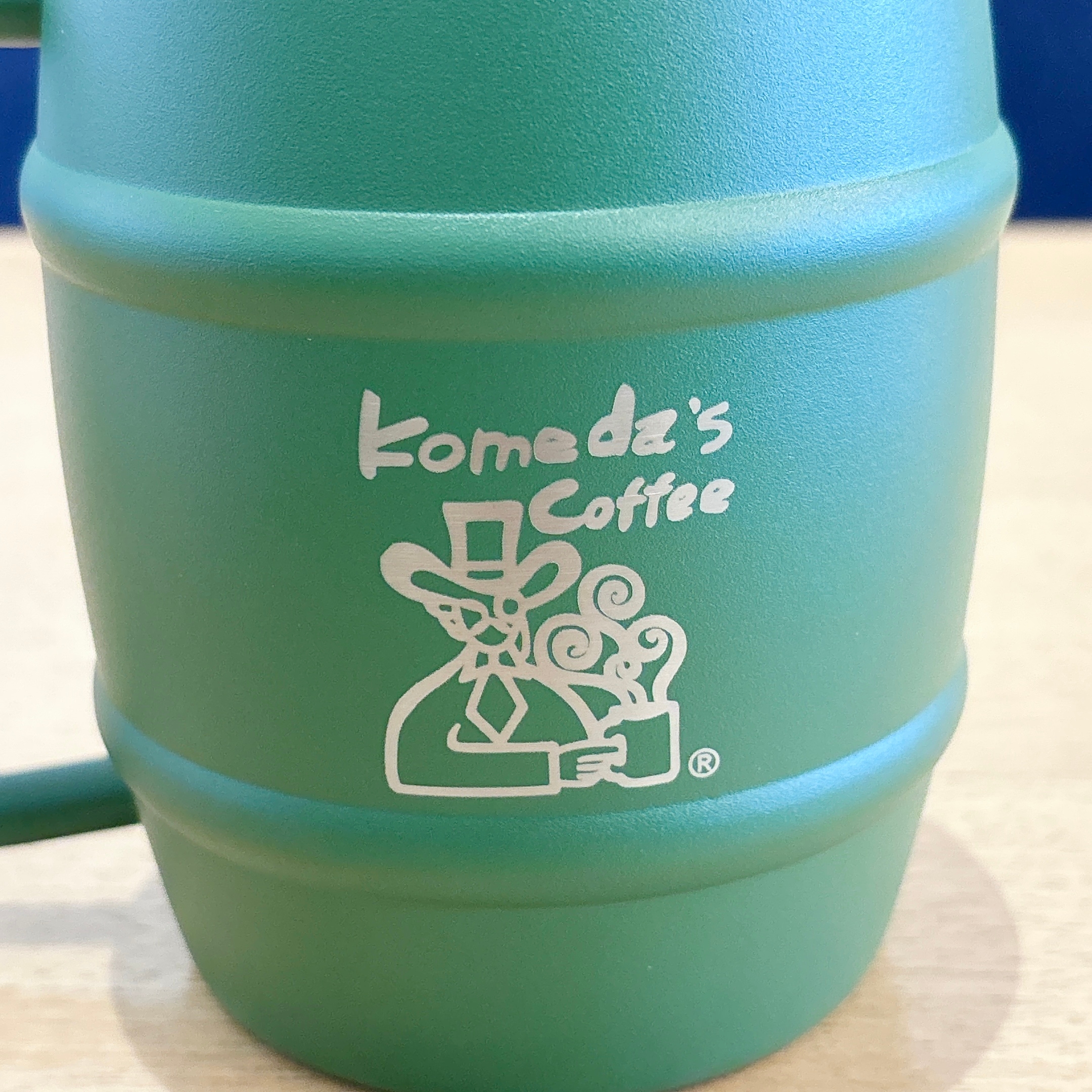 コメダ珈琲店の公式オンラインショップ限定商品「たっぷりアイス用ジョッキ 限定色」