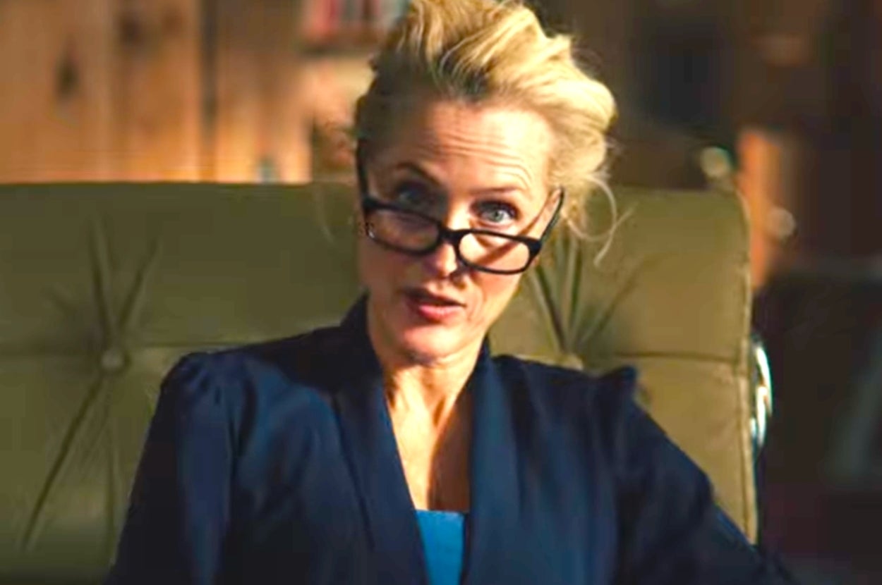 Gillian Anderson in "Sex Education"