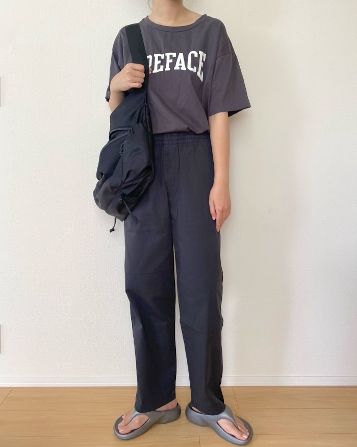 ユニクロの「ストレッチイージーアンクルパンツ」