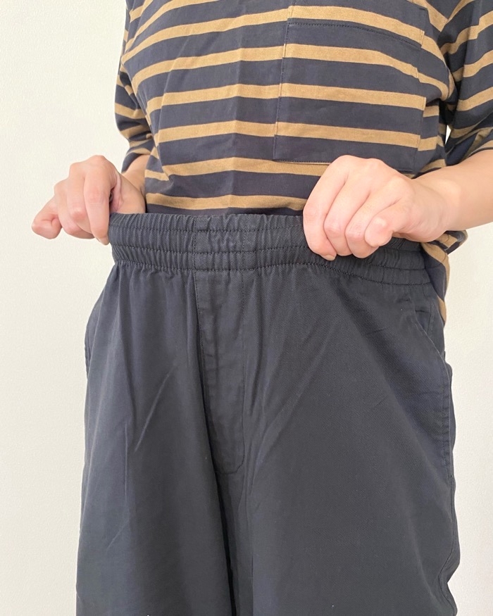 ユニクロの「ストレッチイージーアンクルパンツ」