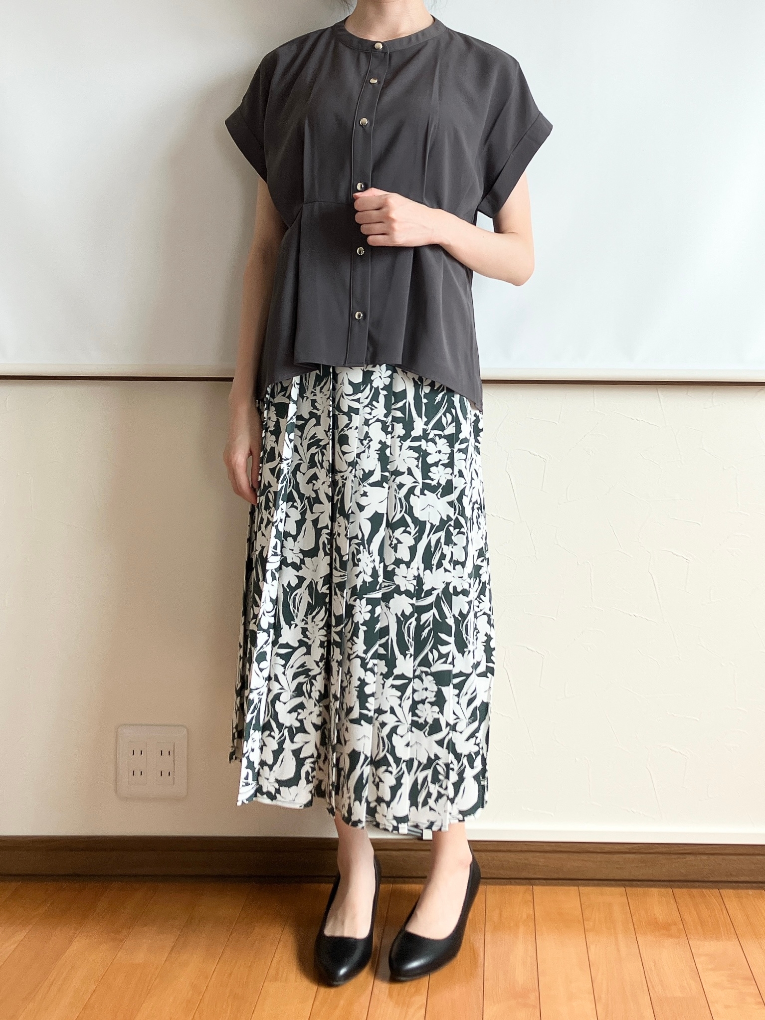 GUパンツスーツセットアップ&Honeys白シャツ2枚、トート