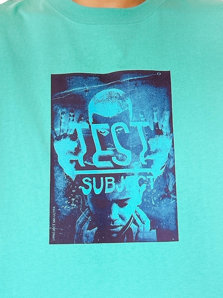 ニコアンドの「【STRANGER THINGS】コラボ プリントTシャツ Season 1」