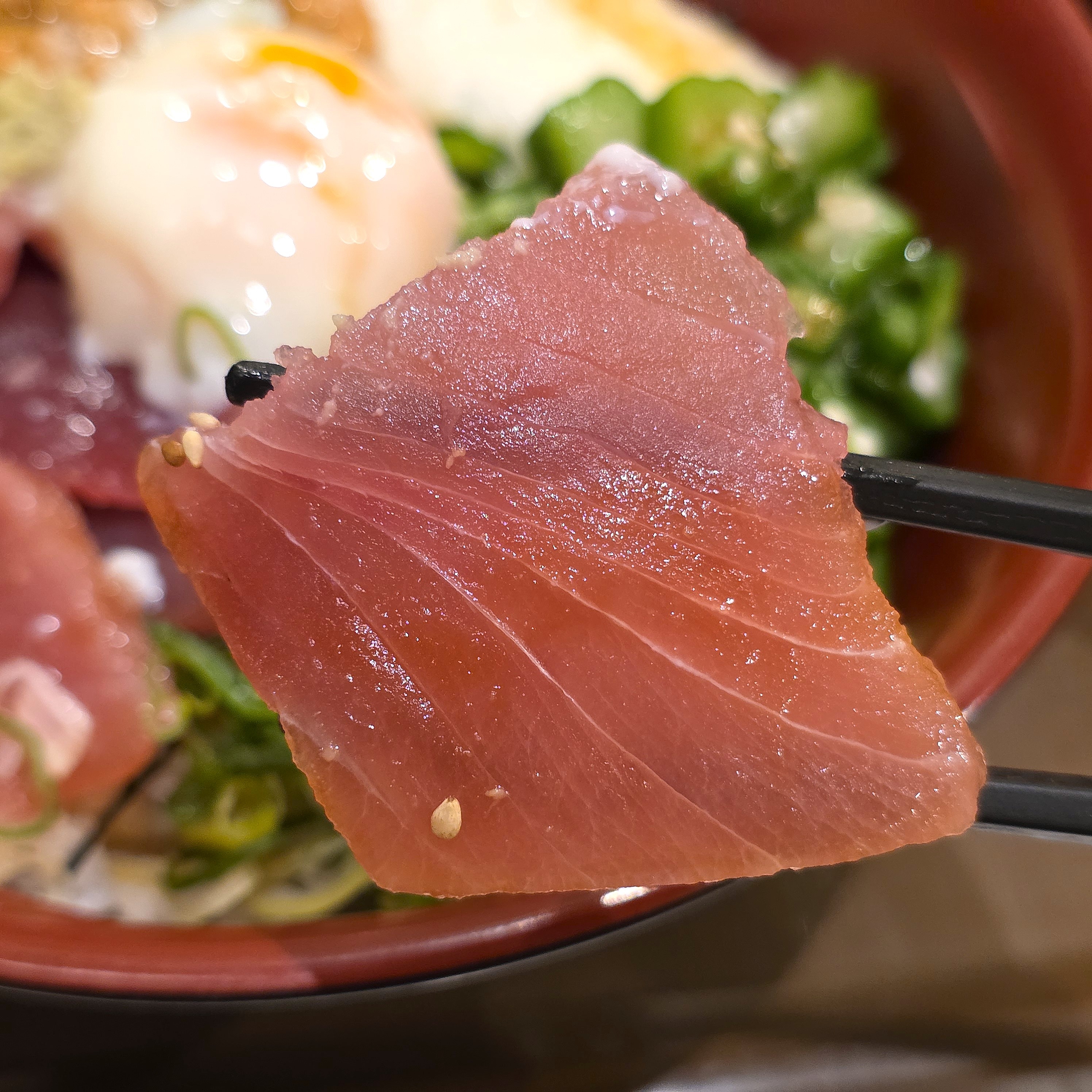 すき家「ばくだんまぐろ鉄火丼」