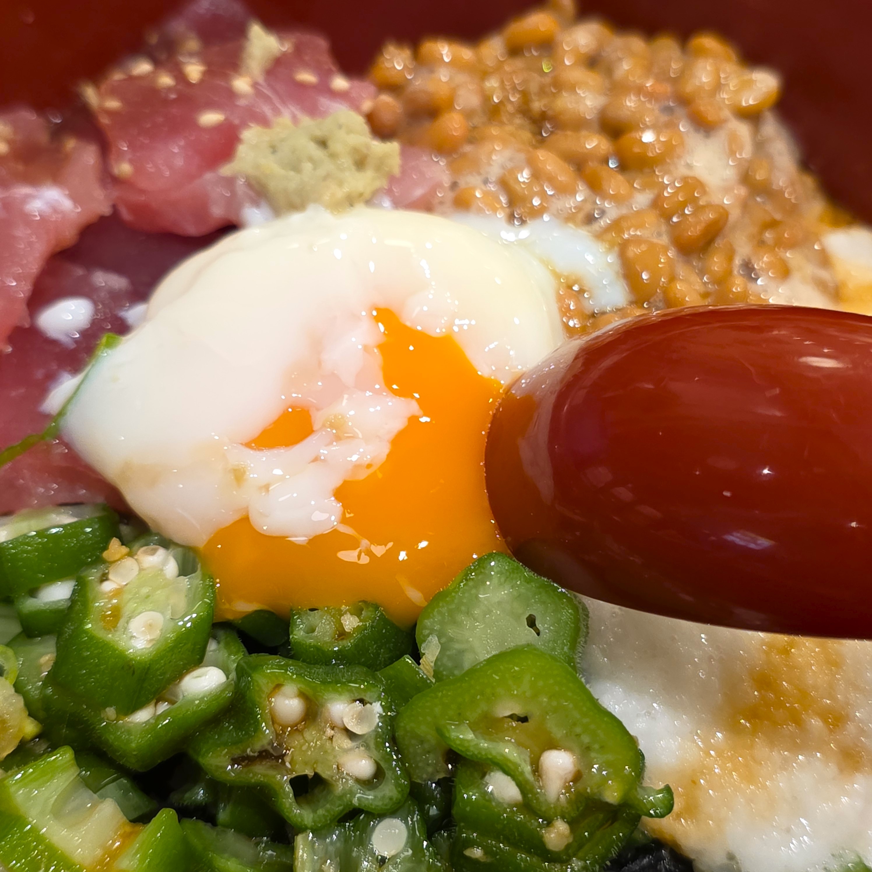 すき家「ばくだんまぐろ鉄火丼」