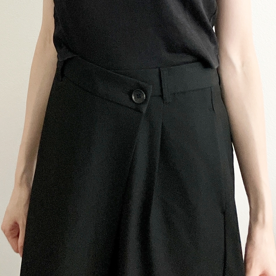 GU(ジーユー)の「ラップスラックスZ+E」