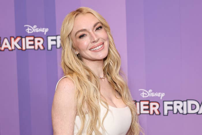 Lindsay Lohan connected the reddish carpet.