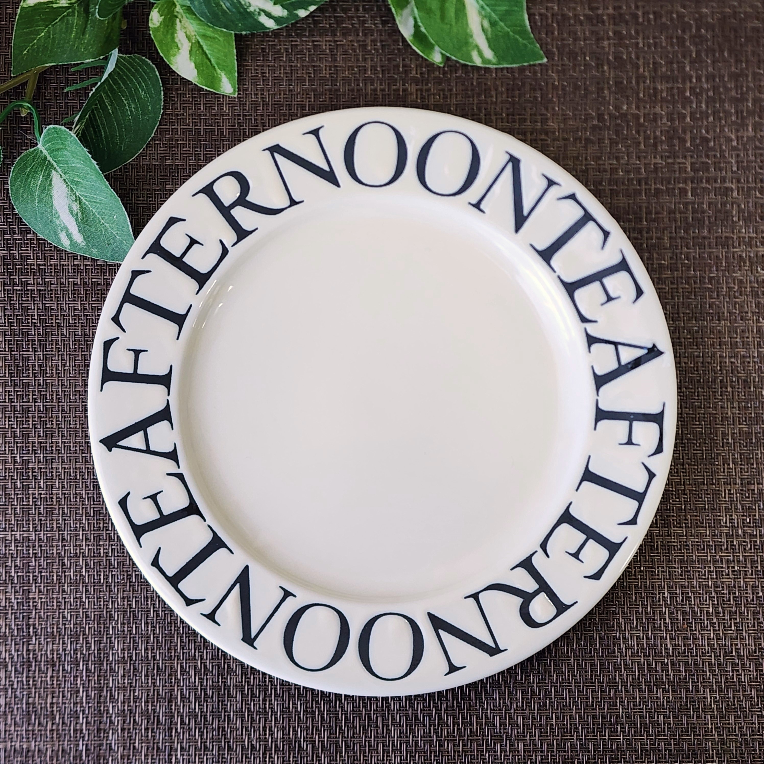 Afternoon Tea(アフタヌーンティー)の「クラシックロゴプレートM」
