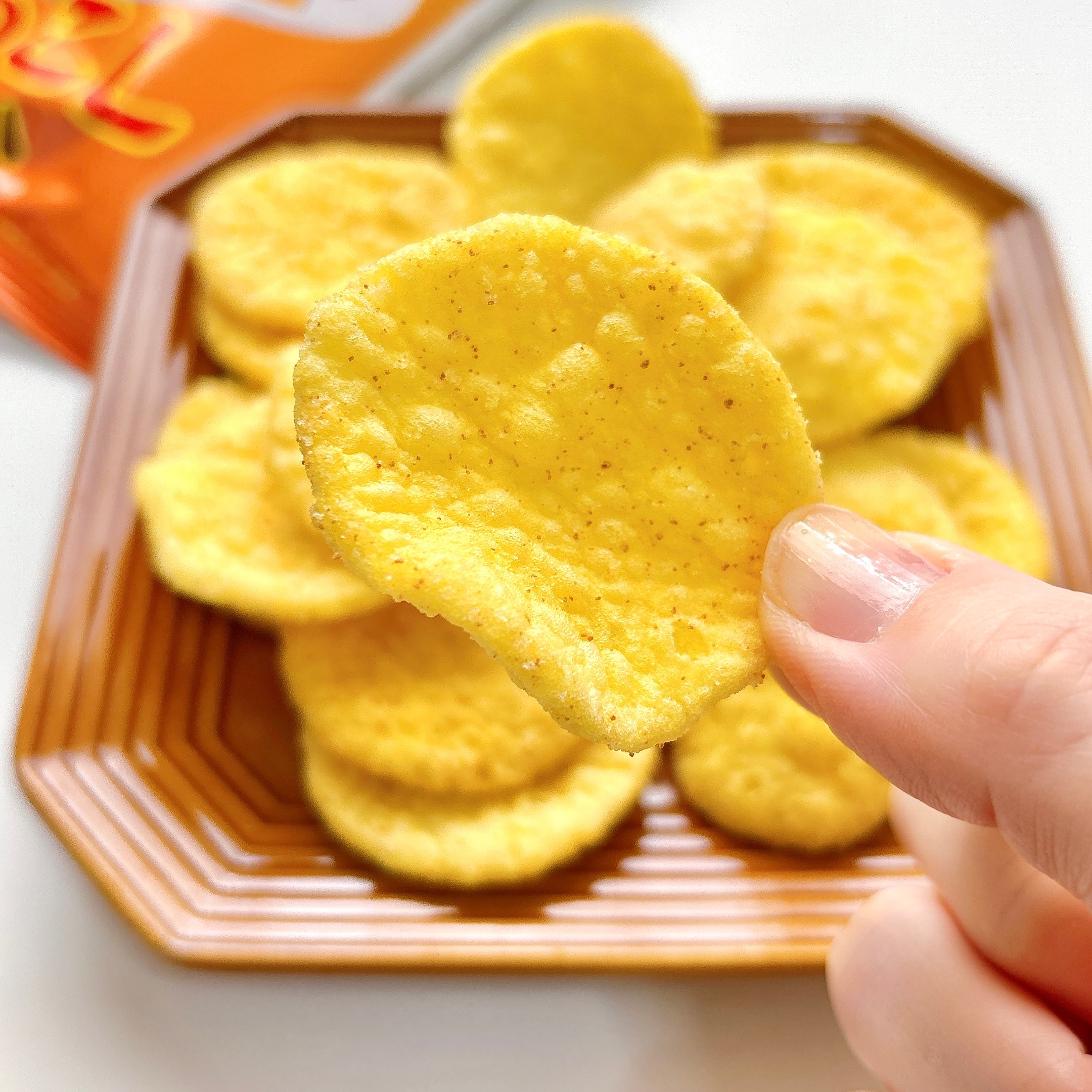 FamilyMart(ファミリーマート)「ひざつき マシマシ焼もろこしせんべい」