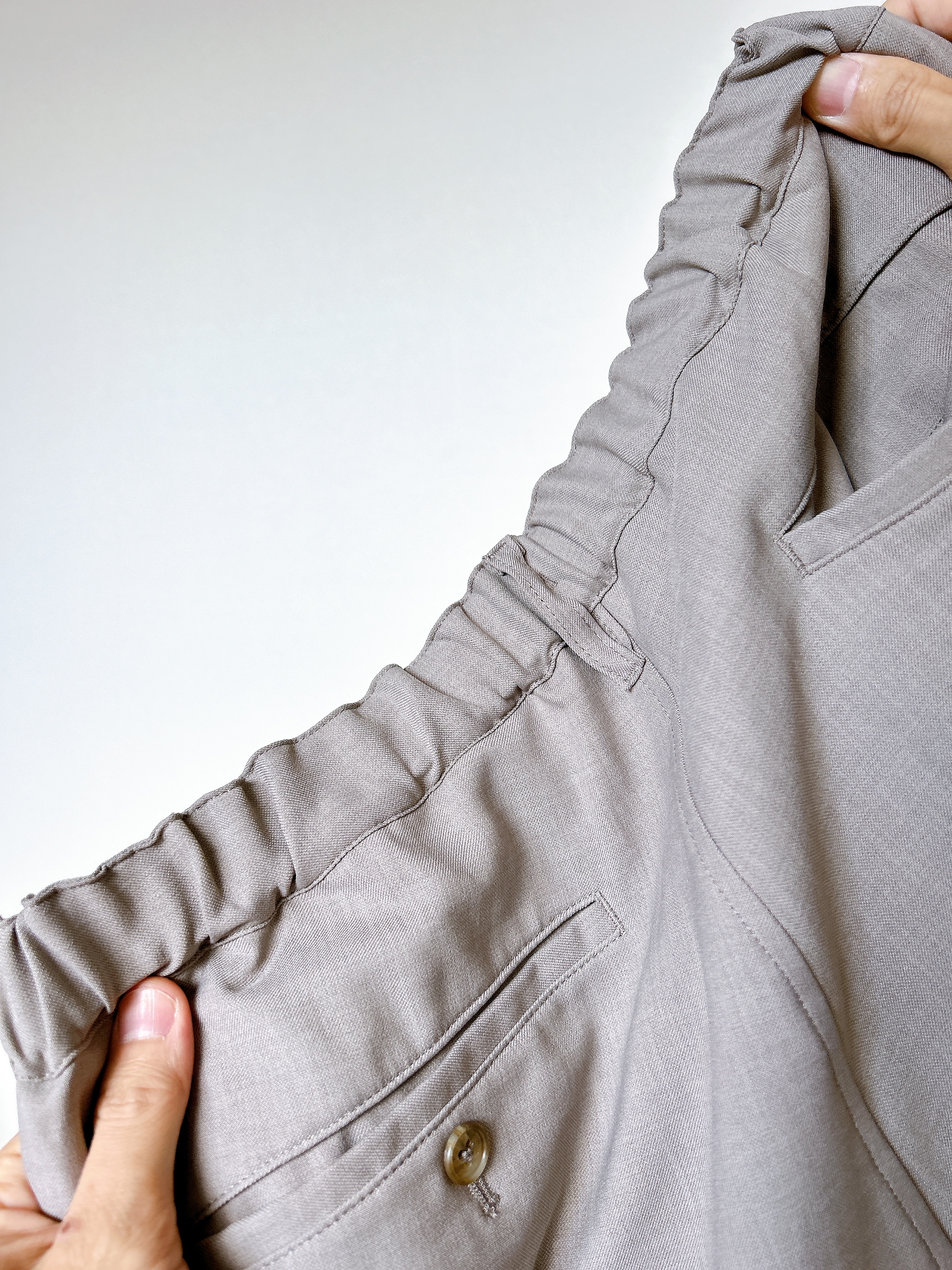 無印良品の「紳士 ストレッチノータックワイドパンツ」