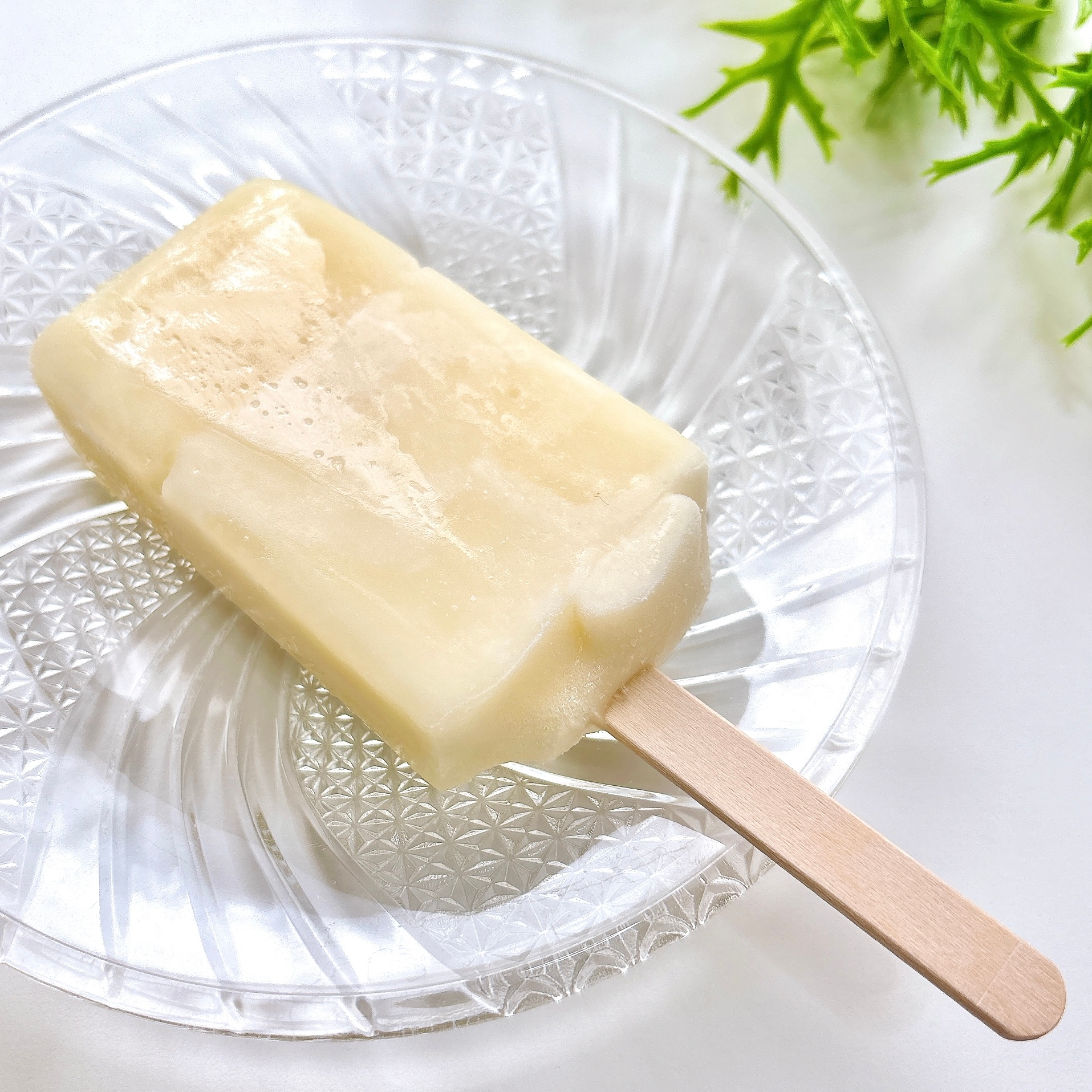 FamilyMart(ファミリーマート)「とろける食感ぎゅっと梨」