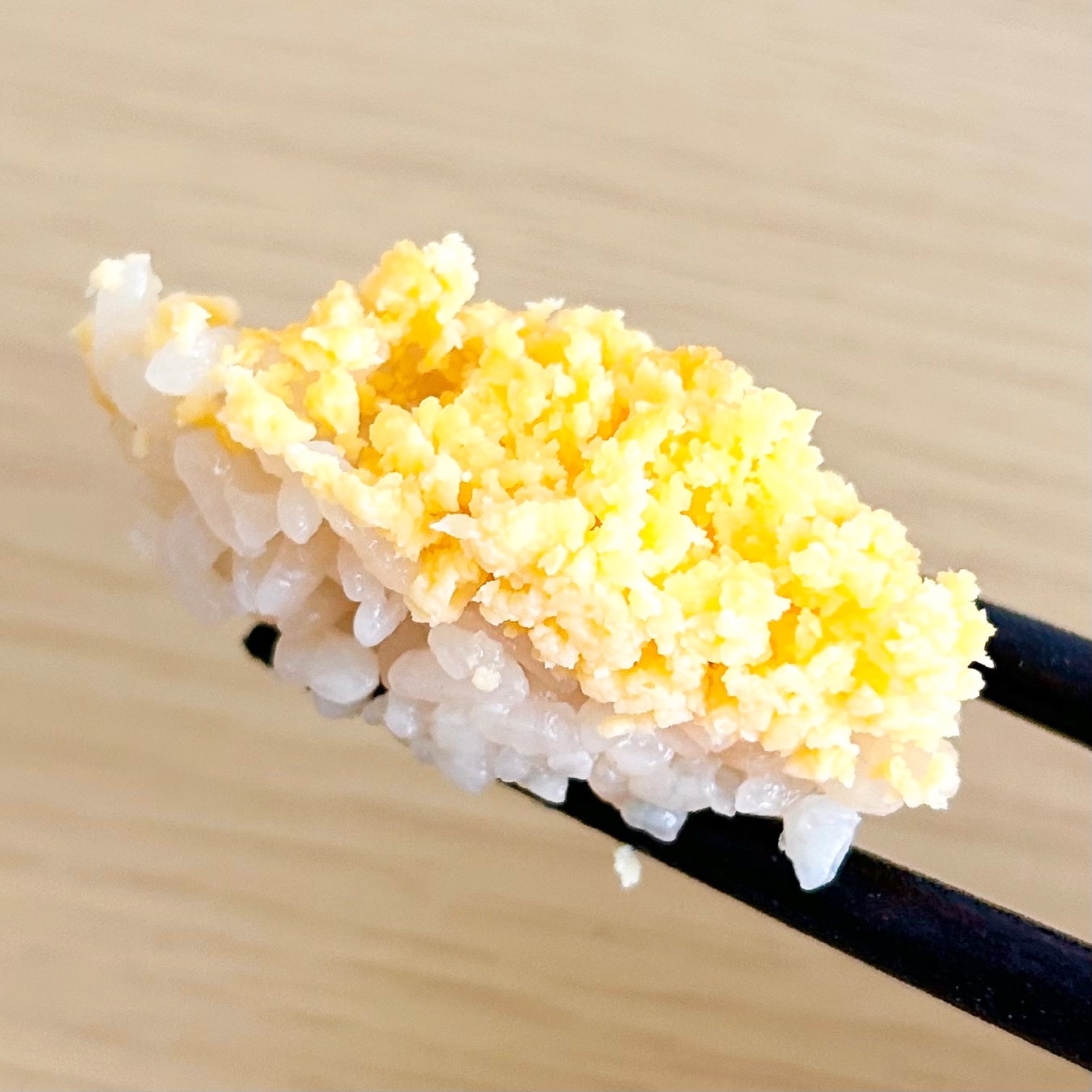 セブン-イレブンの「鶏そぼろ&唐揚げ」