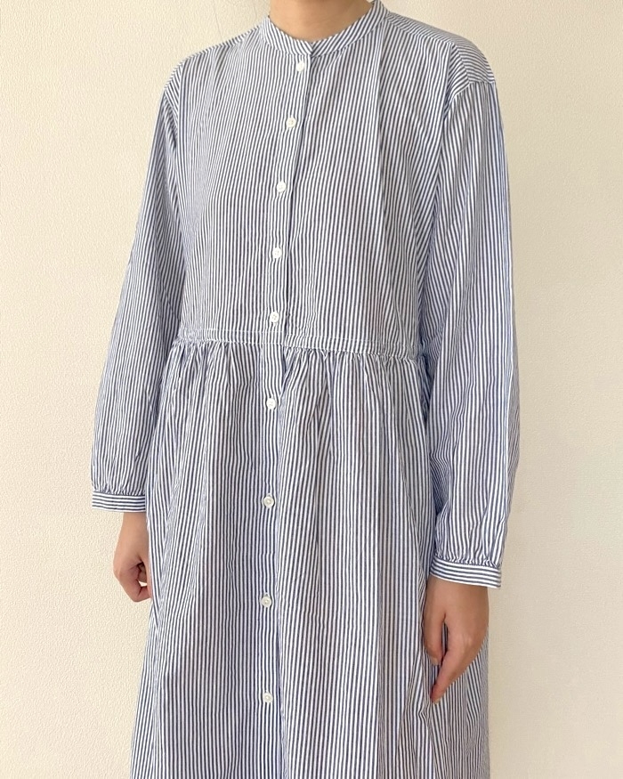 無印良品「婦人 綿ボイル長袖ワンピース」