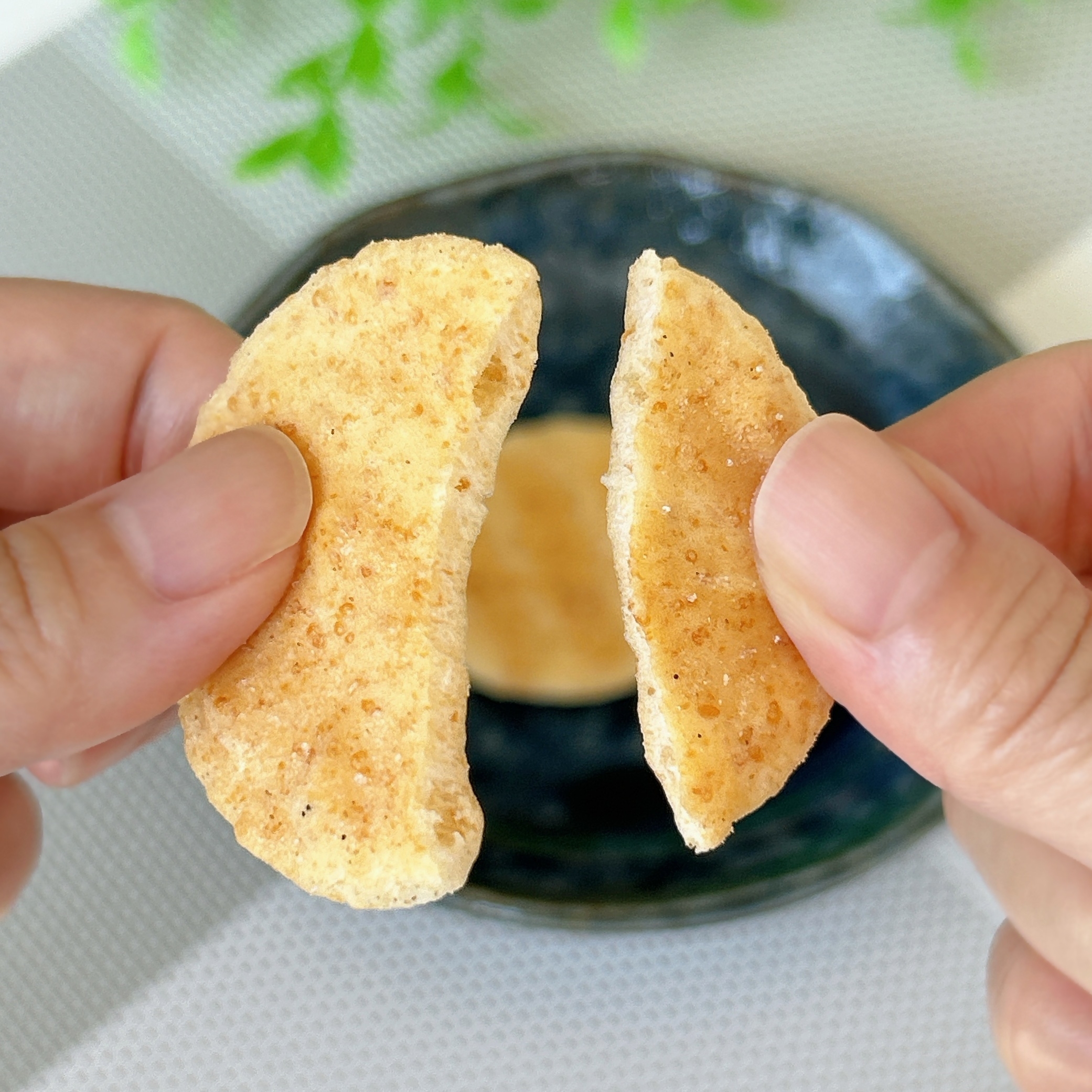 カルディの「ピリリと山椒のおせんべい 24枚」