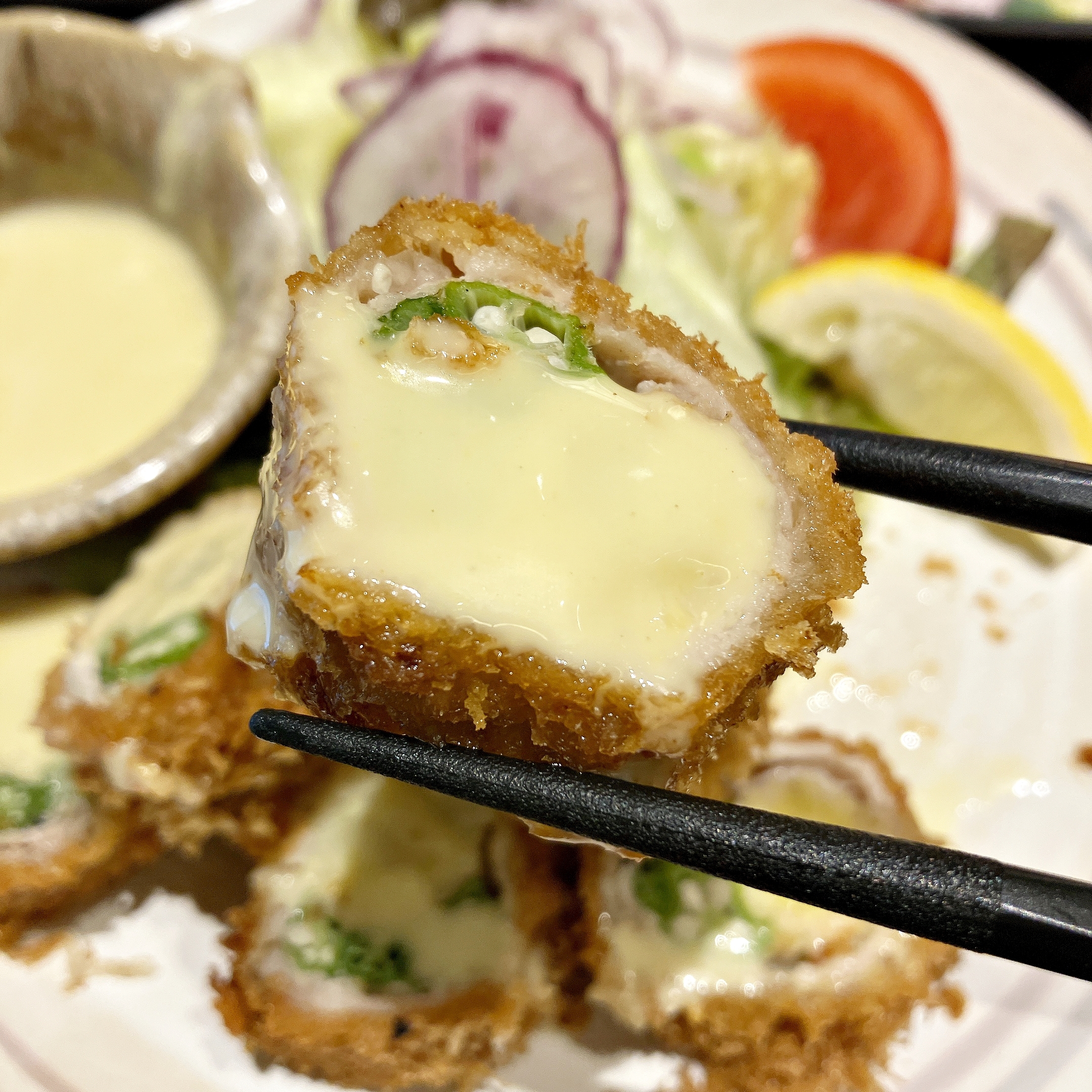 大戸屋の「豚ロースの夏野菜巻き 〜南国風マヨソース〜」