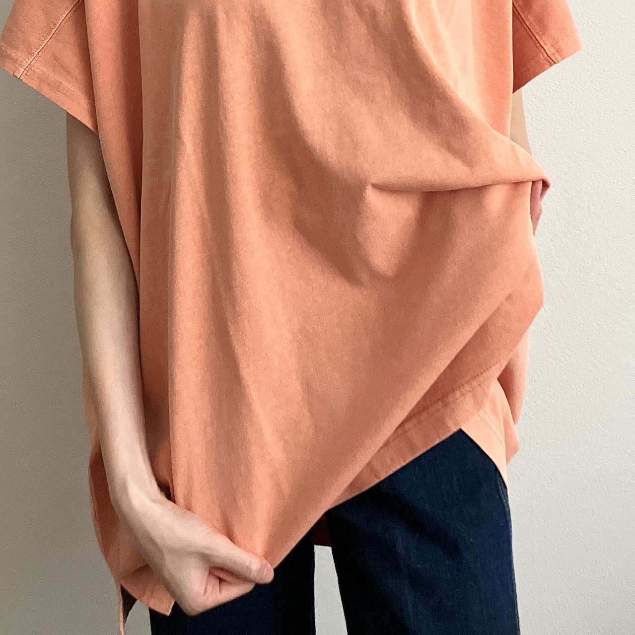 niko and...(ニコアンド)の「バック刺繍BIGフレンチTシャツ」