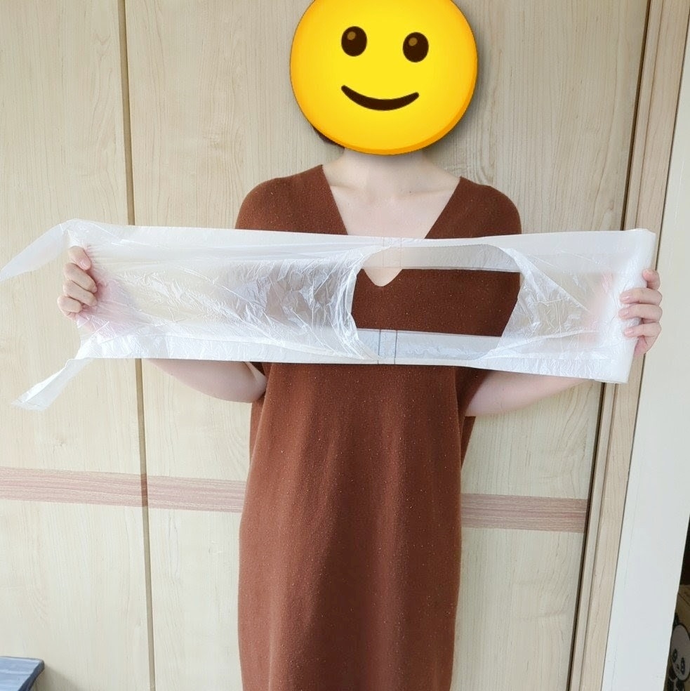 無印良品の「再生ポリエチレン入り ごみ袋 持ち手付き」
