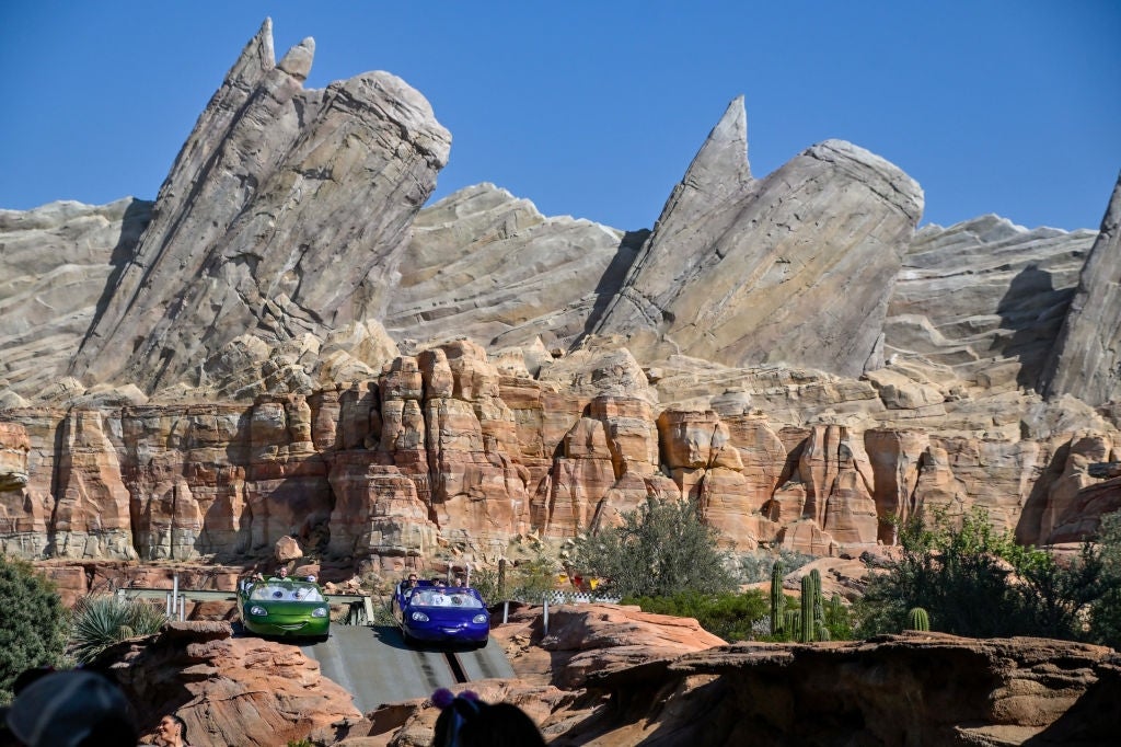 21 Disneyland Tips For Parents With Young Kids