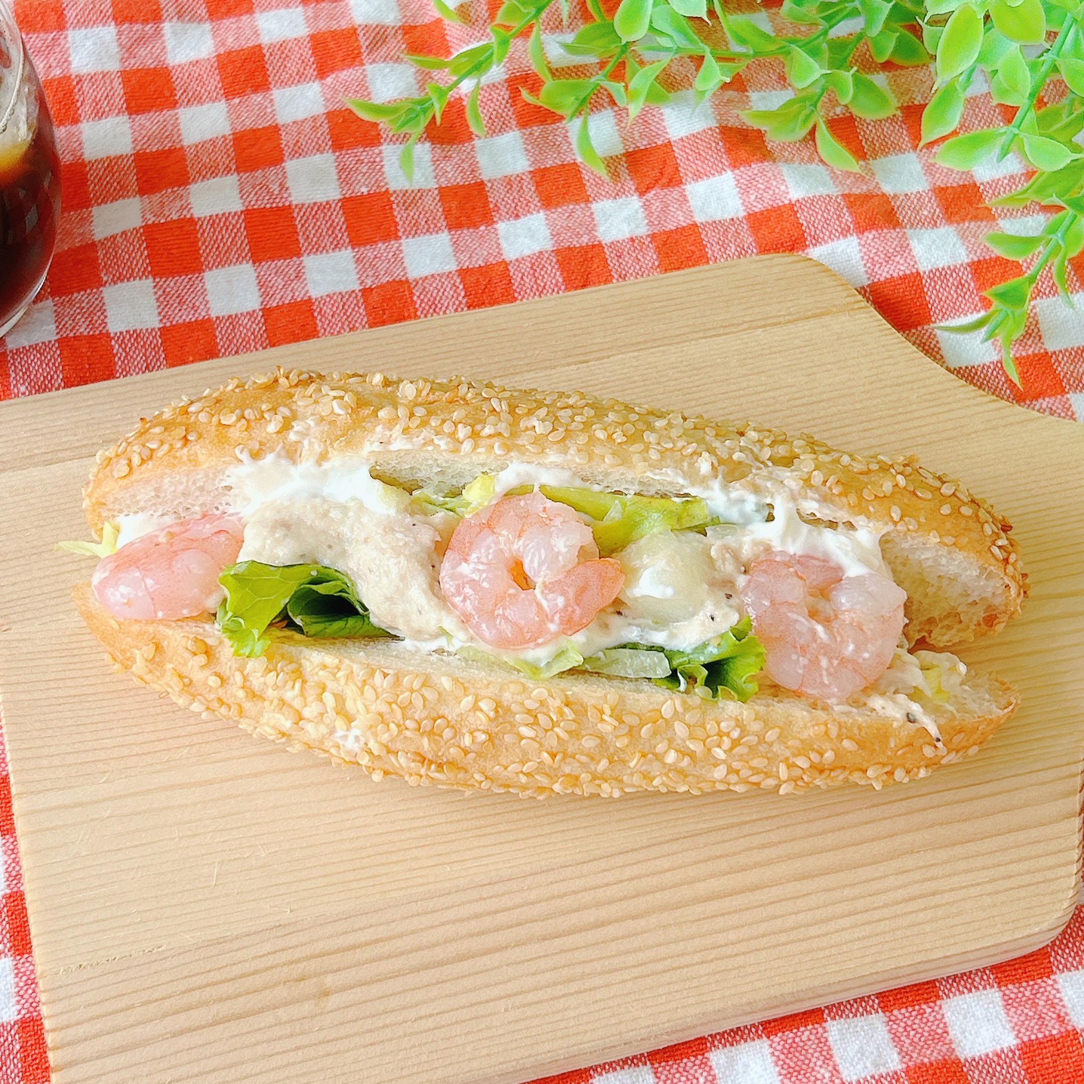 LAWSON(ローソン)の「ROLLサンド 海老とツナポテト」