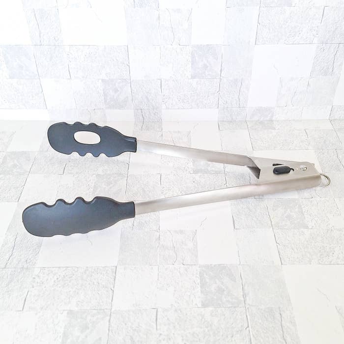無印良品「調理用トング/ストッパー付き 大」