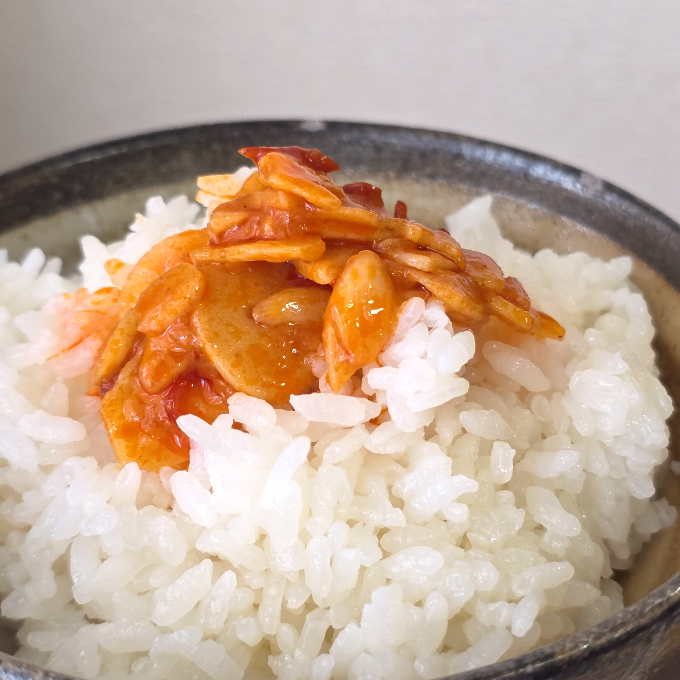 KALDI(カルディ)の「梅にんにく辣油 赤唐辛子」