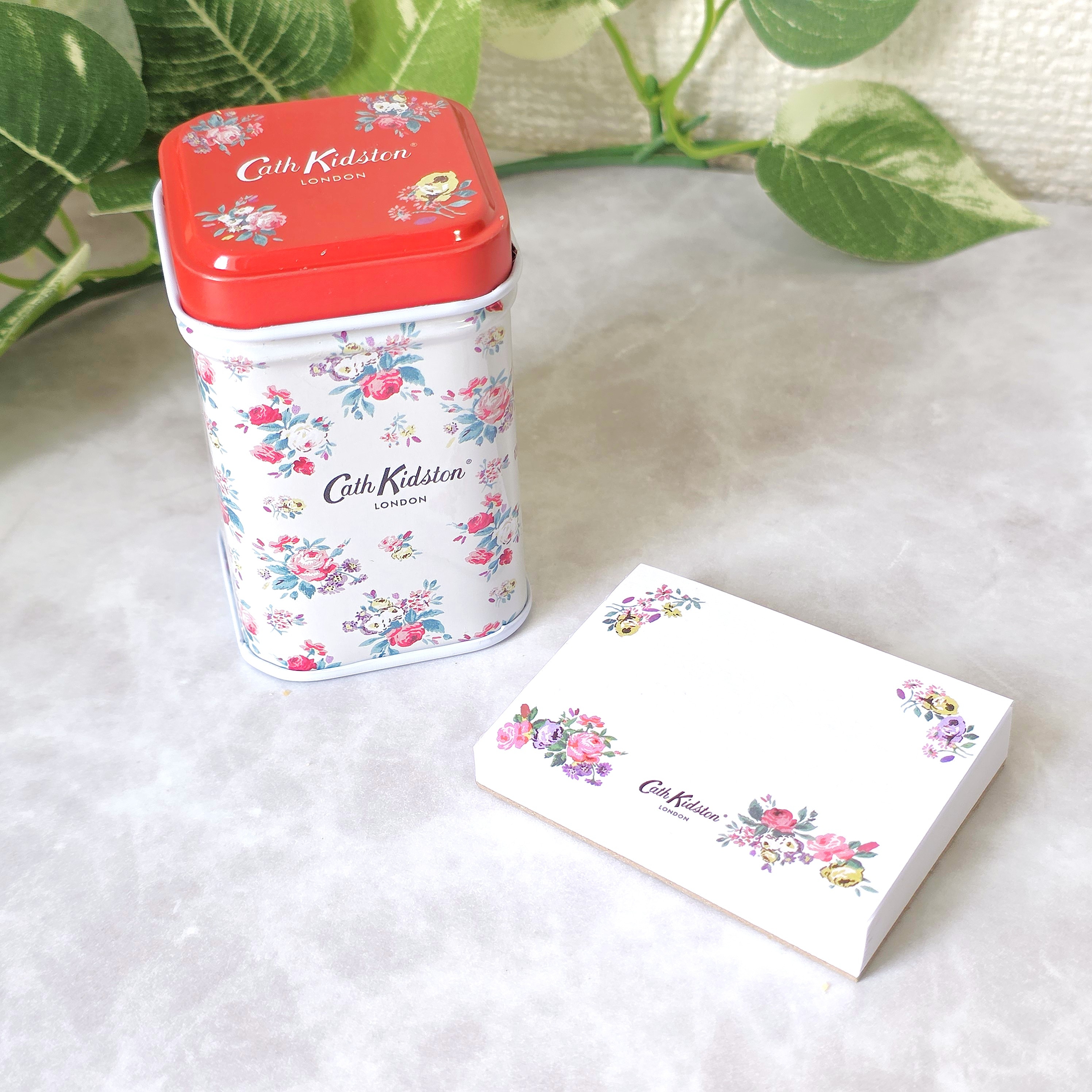 PLAZA(プラザ)「Cath Kidston キャスキッドソン 缶入りメモ」