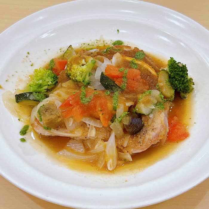 ガストの「レモンチキンソテー バジルソース」