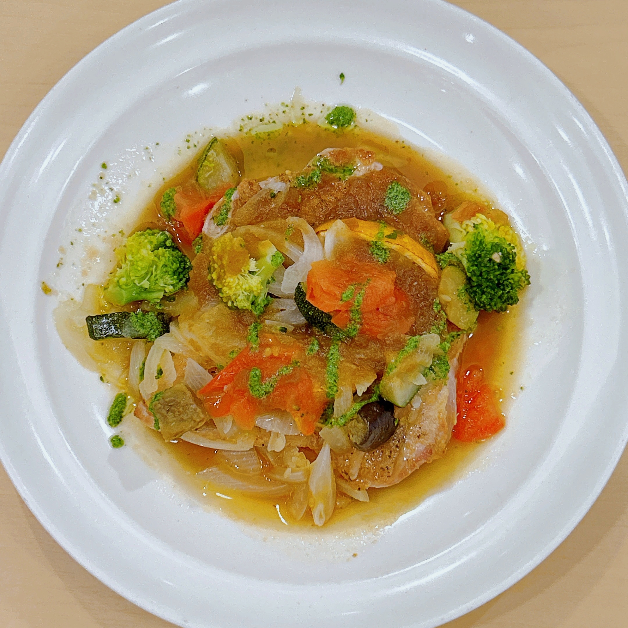 ガストの「レモンチキンソテー バジルソース」