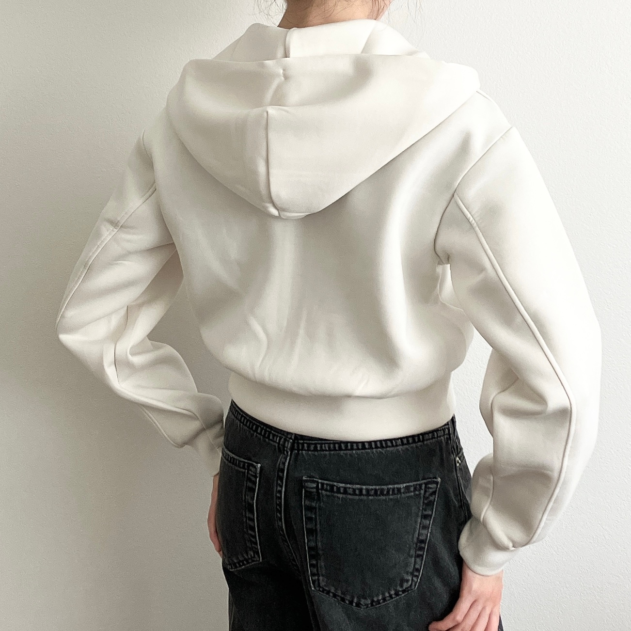 GU(ジーユー)の「パフスウェットフルジップパーカ」