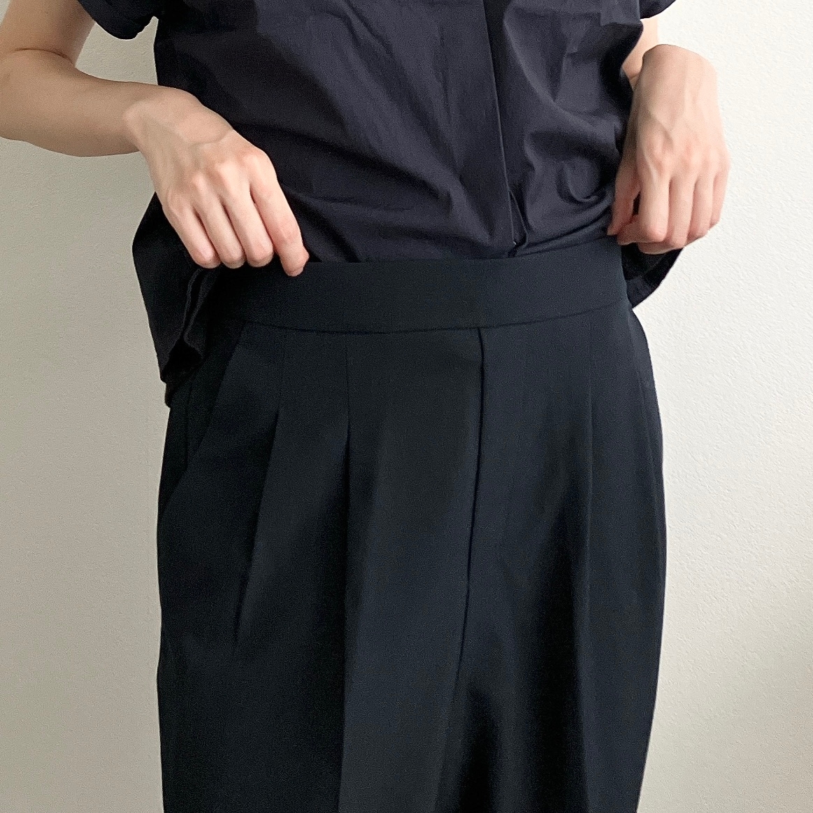 GLOBAL WORK(グローバルワーク)の「貴島明日香さん着用/ウツクシルエットDRYテーパードパンツ」